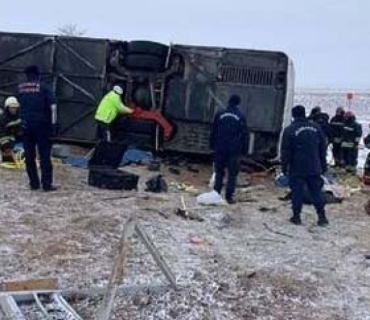 بەهۆی وەرگەڕانی پاسێکی گەشتیاری 31 كەس کوژراو و برینداربوون