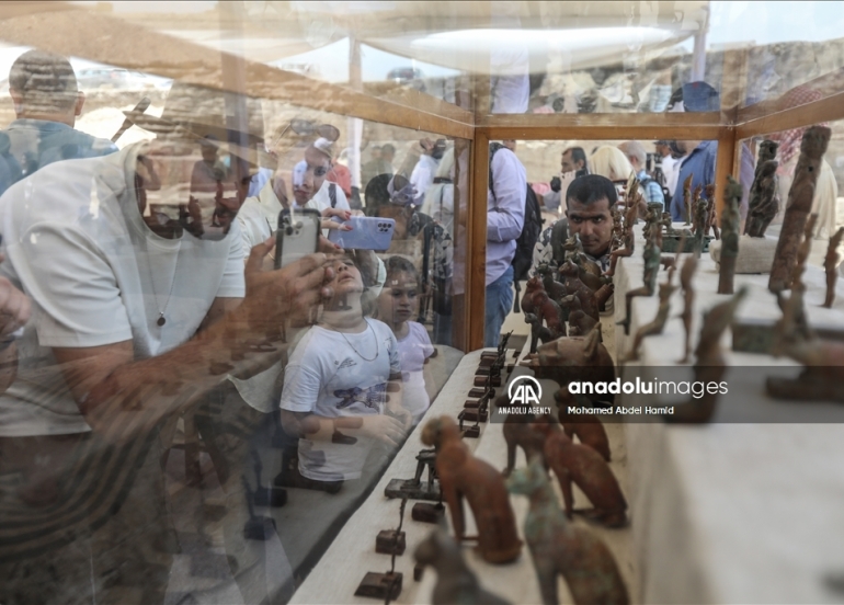 دۆزینەوەی سەدان مۆمیایی لە میسر