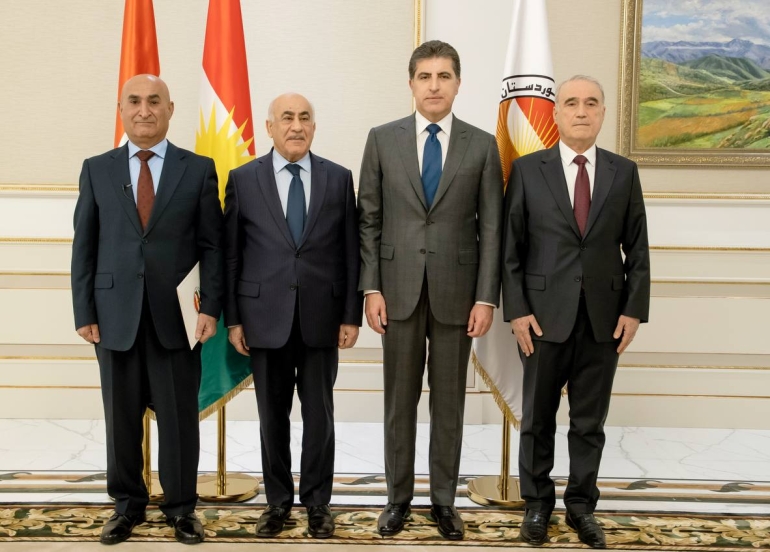 له‌به‌رده‌م سه‌رۆك نێچيرڤان بارزانيدا، سه‌رۆكى داواكارى گشتى سوێندى ياسايى ‏ده‌خوات