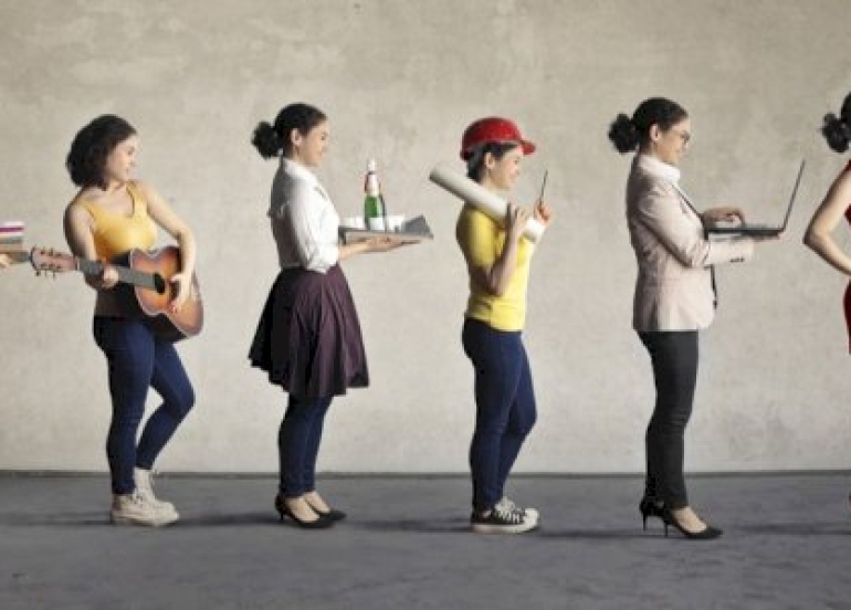 خانمان میكانیزمەكانی نەهێشتنی جیكاری رەگەزی و چینایەتی شەن و كەو دەكەن