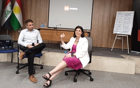 جومانە كڕادشە پەیامنێری تۆڕی میدیایی (CNN)بۆ گوڵان:   لە ڕێگەی ئەركەكەمەوە هەوڵم داوە، دەنگی ئافرەتانی ستەملێكراو لە ڕۆژهەڵاتی ناوەڕاستەوە بگەیێنمە هەموو جیهان