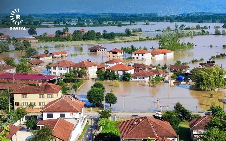 Li Duzceyê lehiyê gundekî Kurdan da ber xwe: Içmeler ev 3 roj in di bin avê de ye