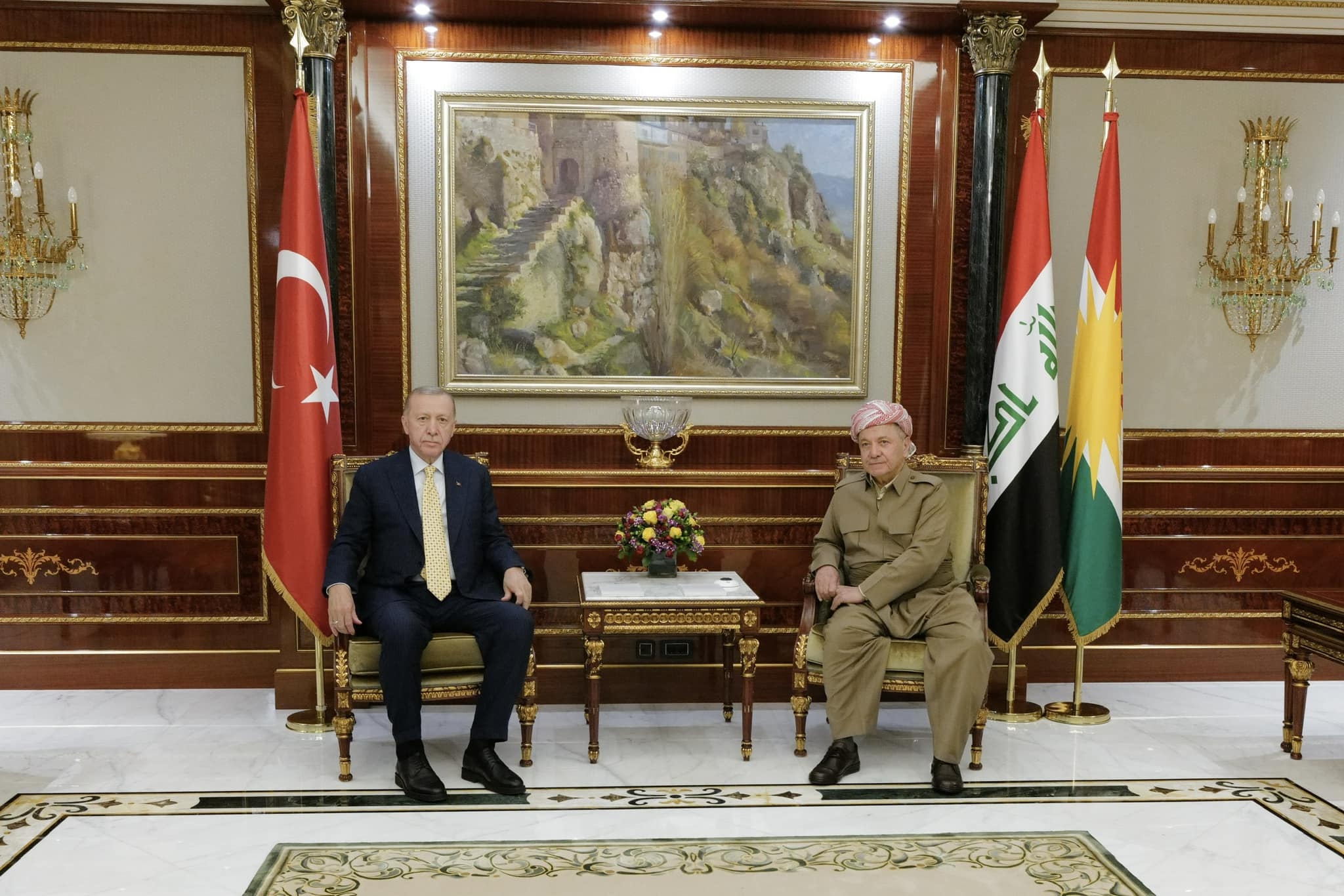 ســـەرۆک بــــارزانـــی پــێــشـــوازی لـــە رەجـــەب تەیب ئەردۆغان، سەرۆککۆماری تورکیا کرد.