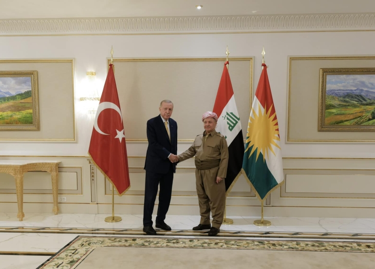 ســـەرۆک بــــارزانـــی پــێــشـــوازی لـــە رەجـــەب تەیب ئەردۆغان، سەرۆککۆماری تورکیا کرد.