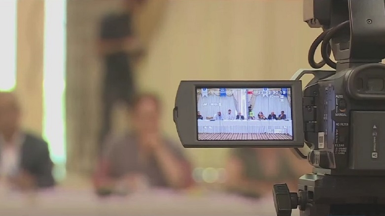 Rojnamevan: Rêveberiya Xweser karê rojnemevanan li Rojavayê Kurdistanê asteng dike