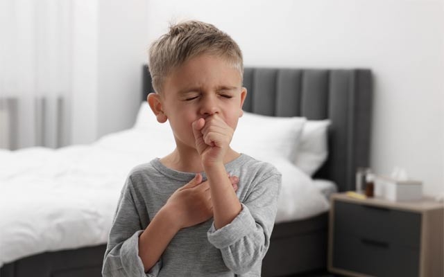 هۆكارەكانی كۆكە لە منداڵدا