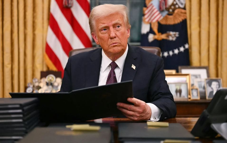 Trump Sûriye xiste lîsteya qedexeyê