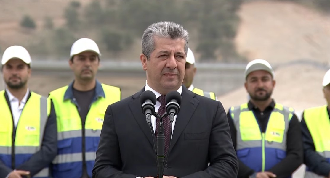 مسرور بارزاني يفتتح طريق أربيل – گومەسپان ويدعو السائقين للالتزام بالتعليمات المرورية