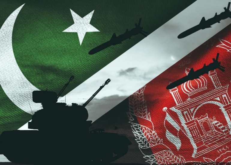 Efxanistanê bi balafiran li Pakistanê xist