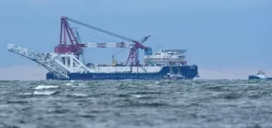 بايدن يرفع عقوبات أمريكية على خط الأنابيب الروسي