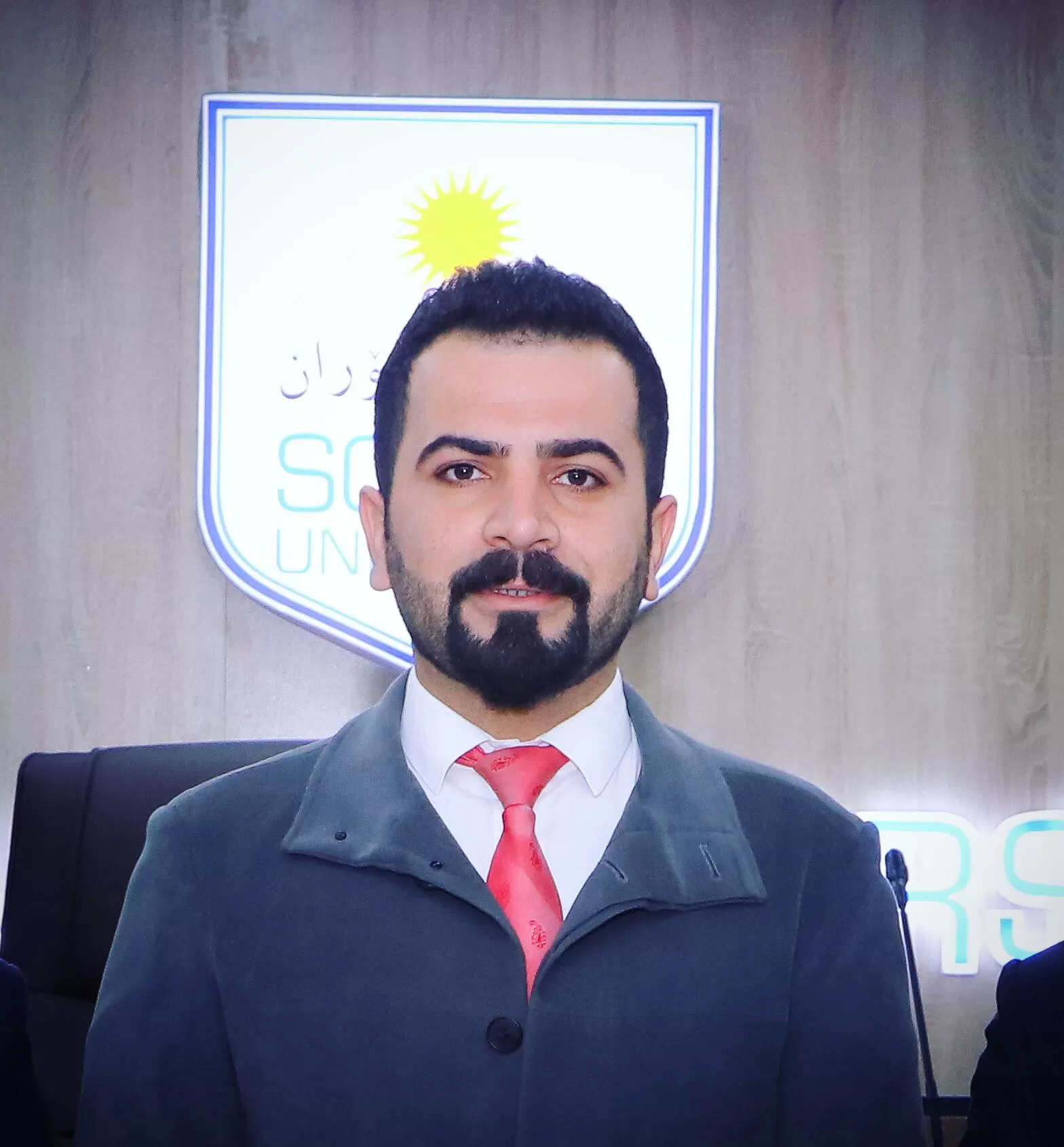 زمان بوونی نەتەوە دەسەلمێنێ و پەیوەستە بە (Identity)