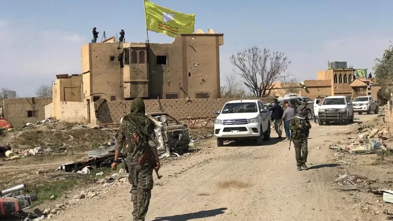 HSDê li Dêrezorê nêzîkî 200 kes desteser kirin