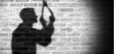 Li Rojhilat di mehekê de herî kêm 29 kesan xwe kuştine