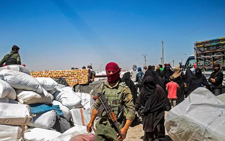 رغم إصرار نينوى على الرفض.. الحكومة العراقية تعتزم نقل عوائل داعش إلى الجدعة