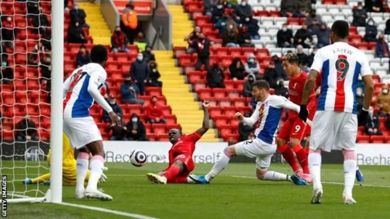 ليفربول وتشيلسي يلحقان بدوري أبطال أوروبا وليستر سيتي في الدوري الأوروبي