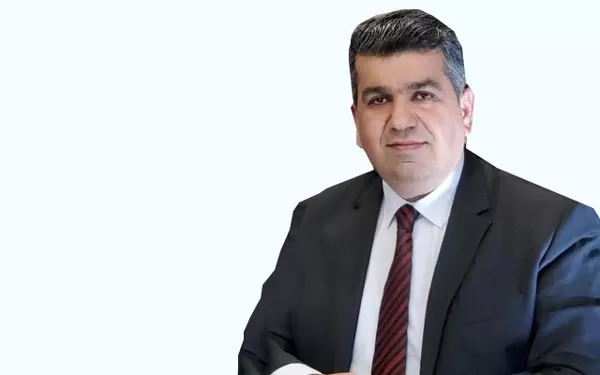 ئەندازیار ئاری ئەحمەد  بەڕێوەبەری گشتیی ئاو و ئاوەڕۆ بۆ گوڵان:     سەرقاڵی داڕشتنی پلانین بۆ چۆنیەتی فەراهەمكردنی خزمەتگوزاریی ئاو بۆ زەوییەكانی هەشتی حەسارۆك