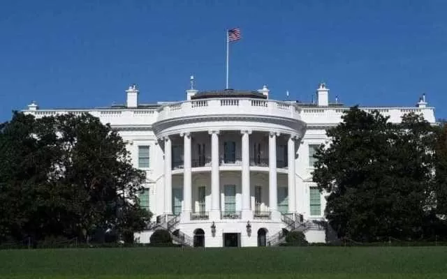 سزای تازەی ئەمریكا بۆسەر بیلاڕووسیا دوای نیشتنەوەی فڕۆكەیەكی نەفەرهەڵگر