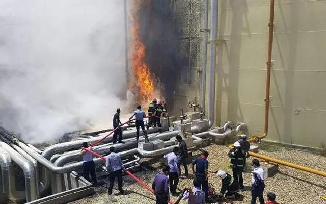 لە تەقینەوەیەکی کارگەی ماددە کیمیاییەکانی ئەهوازدا (12)كەس برینداربوون