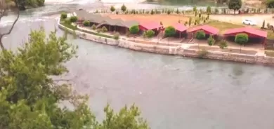 Bombebaranên Tirkiyê zirareke mezin gihandiye geştiyariya Duhokê