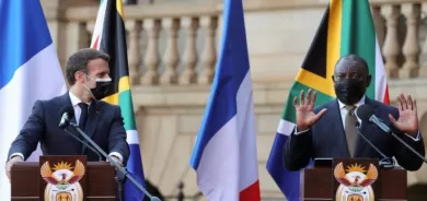 فرنسا تسعى للهروب من ماضيها في أفريقيا - الأوبزرفر