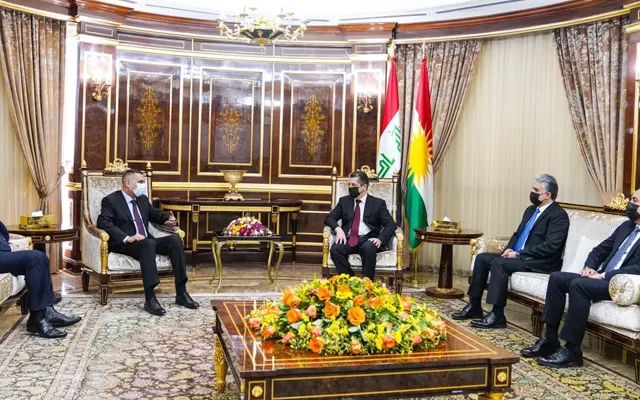 سەرۆکی حکومەتی هەرێمی کوردستان پێشوازی لە پارێزگاری بەسڕا دەکات