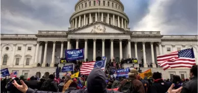 الديمقراطية الأمريكية في خطر من ترامب والجمهوريين