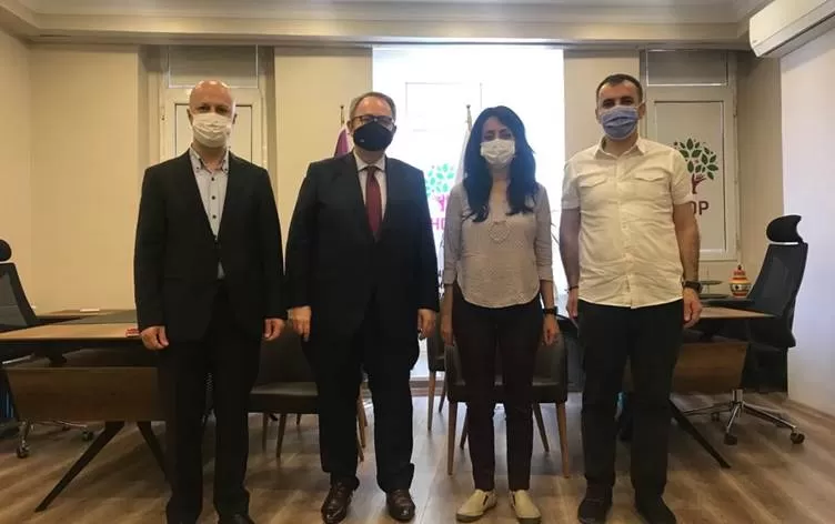 Endamê Senatoya Fransayê serdana HDPê kir