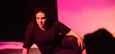 Kerkûk – Keçekê xelatê aktorê herî baş ê festîvala şanoya Necefê bidest anî