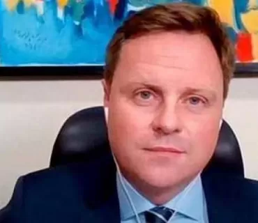 باڵیۆزی بەریتانیا: تا میلیشیاكان لە دەرەوەی كۆنتڕۆڵی حكومەت بن عێراق سەقامگیر نابێت