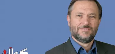 ستیفن زونێس  رێكخەری پڕۆگرامی دیراساتی رۆژهەڵاتی ناوەڕاست لە زانكۆی سان فرانسیسكۆ بۆ گوڵان:     هەوڵەكانی ئەمریكا بۆ هێنانەدی گۆڕانكاری لە ئێراندا دەرئەنجامی پێچەوانەی لێكەوتووەتەوە