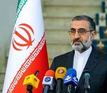 ئێران.. گەشتی دەرەوە لە تۆمەتبارانی بڵاوكردنەوەی تۆمارەكەی زەریفی قەدەغەكرا