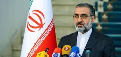 ئێران.. گەشتی دەرەوە لە تۆمەتبارانی بڵاوكردنەوەی تۆمارەكەی زەریفی قەدەغەكرا