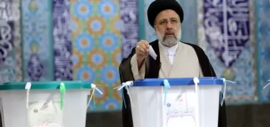 Muhafizekarek dibe Serokkomarê Îranê