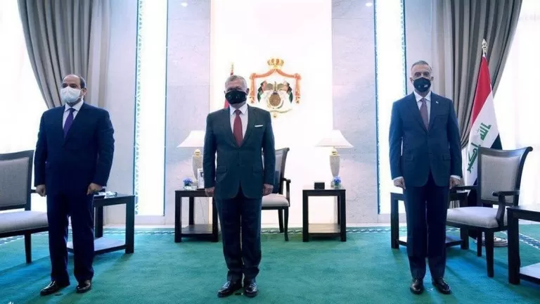 Civîna sê alî ya Îraq, Urdin û Misirê destpê dike