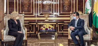 رئيس حكومة كوردستان والسفيرة الأسترالية يبحثان أوضاع المخيمات في الإقليم