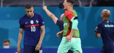 على غرار مبابي.. نجوم فطروا قلوب الجماهير بسبب 