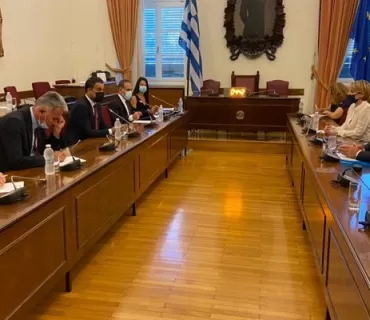 وڵاتى یۆنان زەمالەى خوێندن پێشکەش بە هەرێمى کوردستان دەکات