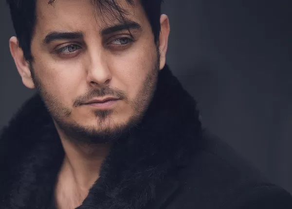 بە وێنە..شاباز زەمانی وێنەیەكی خۆی و دایكی بڵاوكردەوە