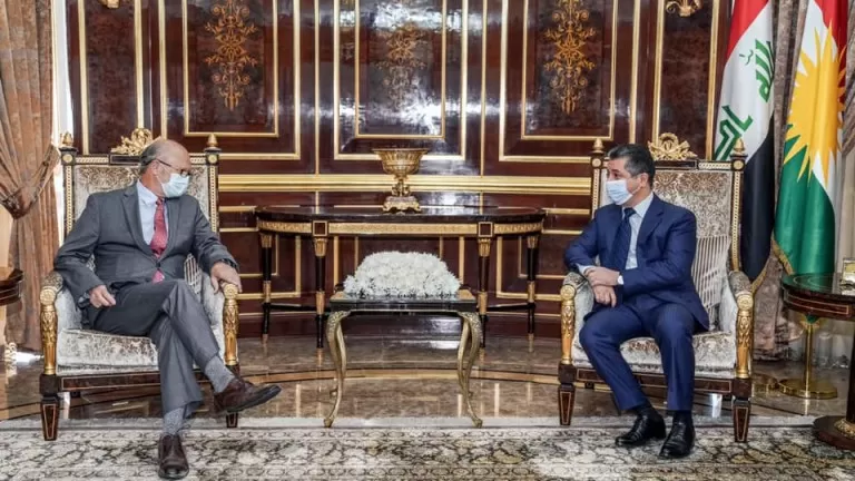 Serokwezîr li gel şandeke dezgeha San Marîtan Perez civiya