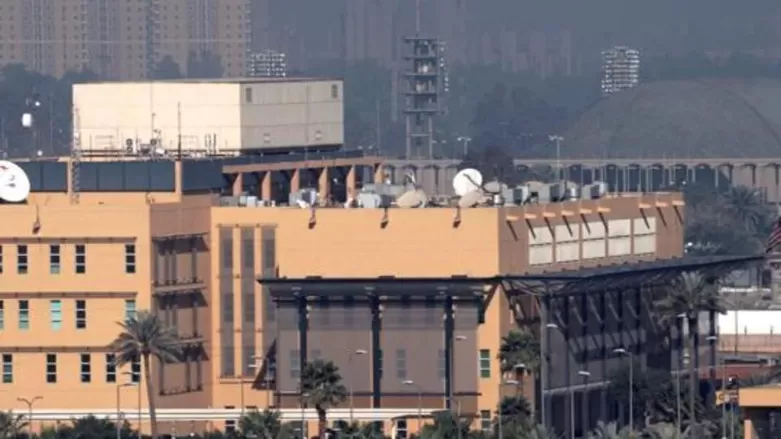 Balyozxaneya Amerîka li Bexdayê rastî êrîşê hat