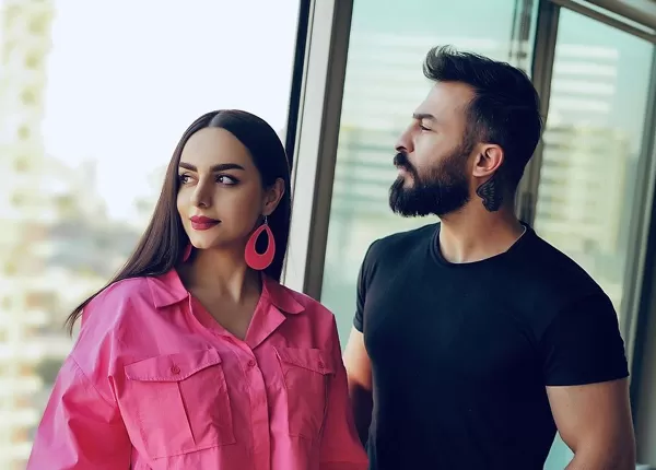 دەركەوتنی كچە گۆرانیبێژێكی نوێ بە دوێتێك لەگەڵ ئاریاس جەوان