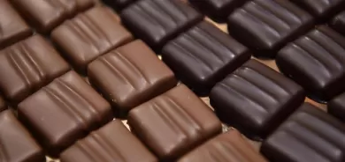 الشوكولاتة الداكنة.. 7 