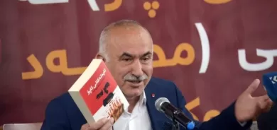 Nivîskarê pirtûka ‘’Ayetên Apo’’ di hevpeyvînekî de zanyariyên metirsîdar û nehatine bîhistin derbarê PKKê de aşkera kirin