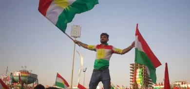 پرسی كورد ،تەنها خاك ونەتەوەیە..