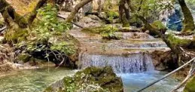 منطقة بارزان.. وجهة سياحية شهيرة بإطلالة صيفية ساحرة