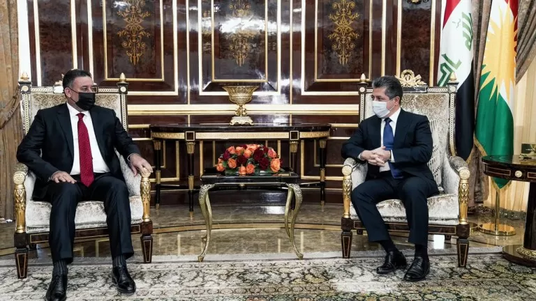 Serokwezîr  li gel şandeke  Îraqî civiya