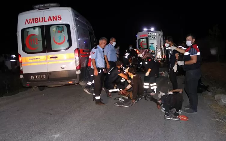 Li Wanê mînîbûsa koçberan wergeriya: 12 mirî, 20 birîndar