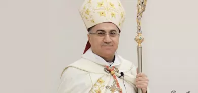 مەتران بەشار وەردە  سەرۆكی ئەساقیفەی ئەبریشەی كلدان لە كەنیسەی مار یوسف، بۆ گوڵان:     مسعود بارزانی وەك باوكێكە بۆ هەمووان و لەو باوكایەتییەشدا زۆر سەركەوتووە