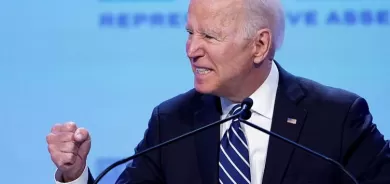 Komarî daxwaz dikin Biden dawî li êrîşên mûşekî yên milîsan bîne