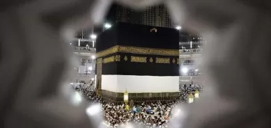 لماذا لا تحلّق الطائرات فوق مكة المكرمة؟.. خبير يكشف الأسباب الحقيقة